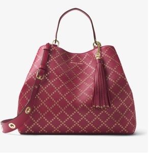 Like new Michael Kors Extra Large Brooklyn Tote